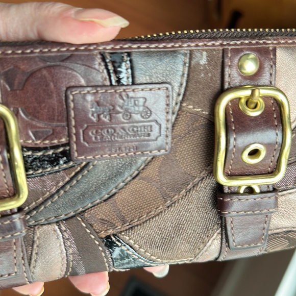 COACH leather wallet/clutch - Picture 5 of 14